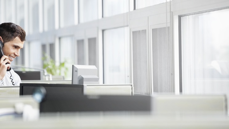 電話ボタン操作不要。ビジネスフォンを簡単操作